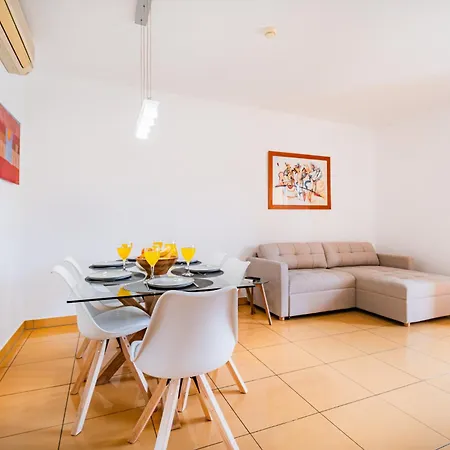 Marina Prestige Apartment *